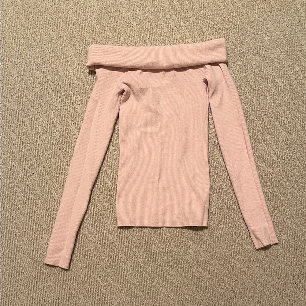 Aritzia/Wilfred | Off-Shoulder Pink Knit Top